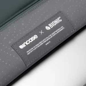 Чехол Incase Compact Sleeve w/Bionic 16" (INMB100608-OGN) Чехол Incase Compact Sleeve w/Bionic 16" (INMB100608-OGN)
